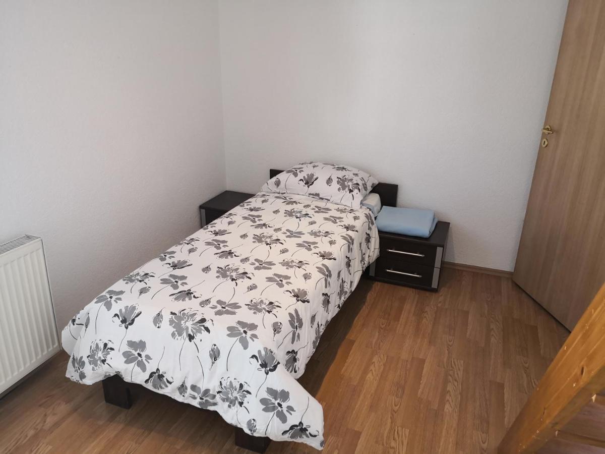 Apartamento Apartman Sana Lux Sanski Most Exterior foto